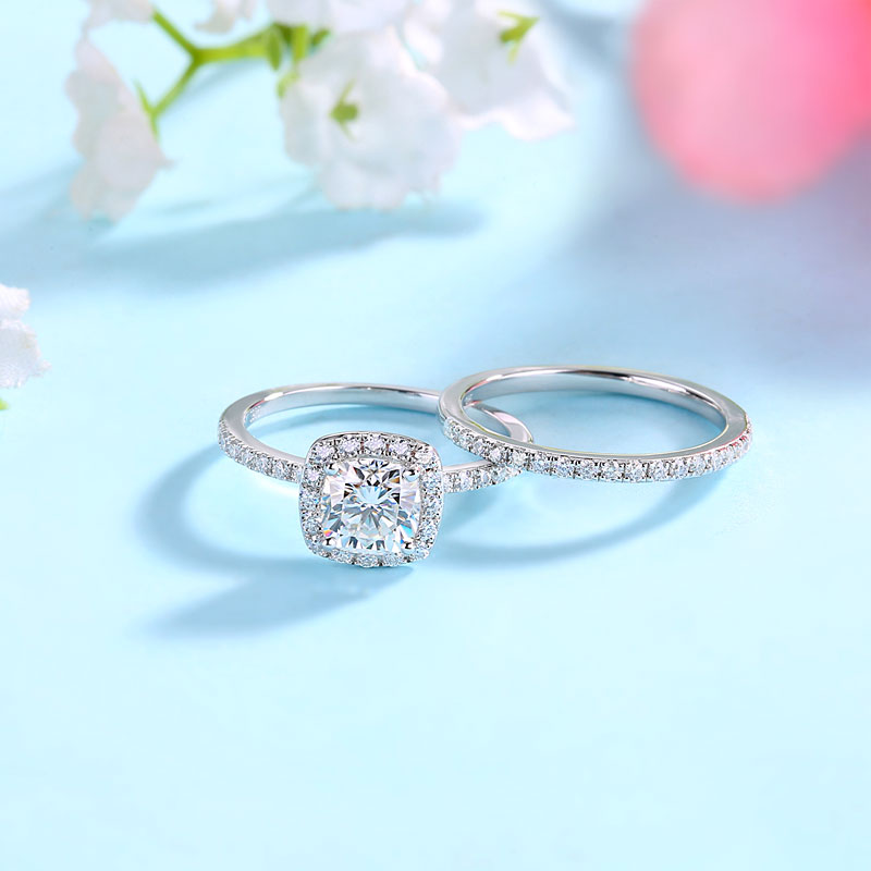 Cushion Cut 1 Carat Moissanite Diamond  Ring Set (1 pcs / 2 pcs) 925 Sterling Silver